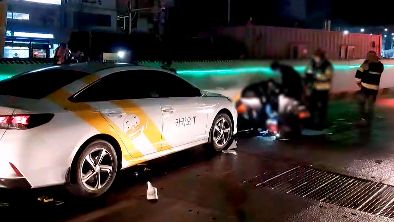 서울 노원구서 택시가 도로에 미끄러진 오토바이 운전자 들이받아