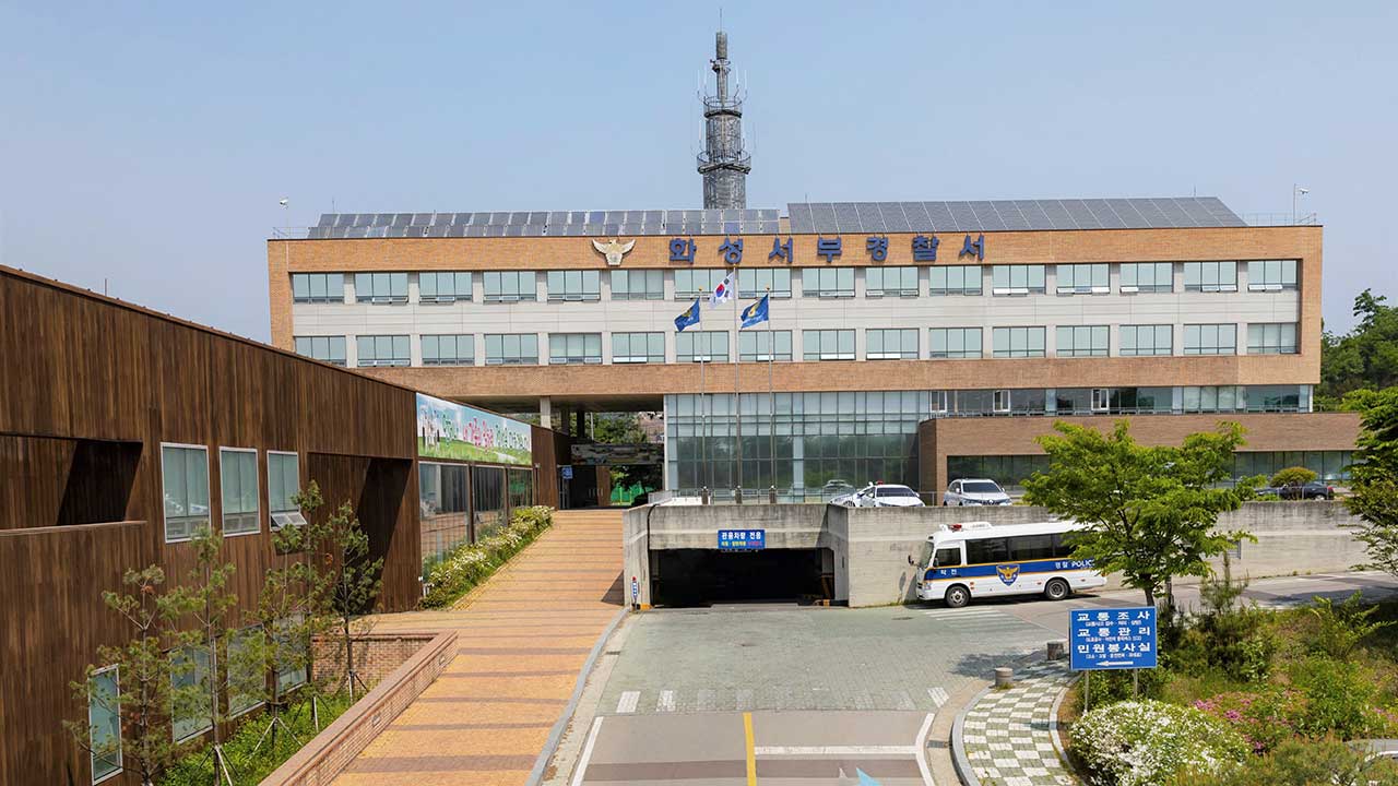 경기 화성 플라스틱 공장 지붕에 천막 설치하던 40대 추락사