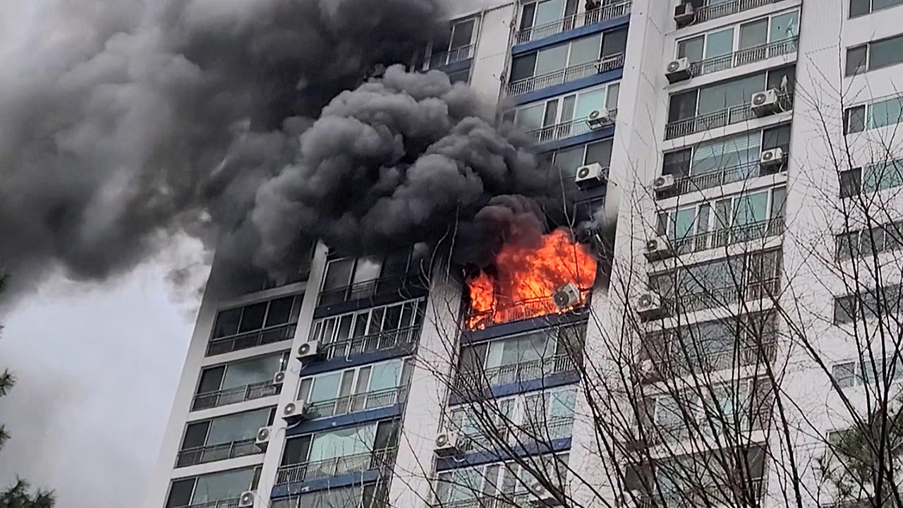 광주 아파트 16층서 불‥주민들 대피 소동