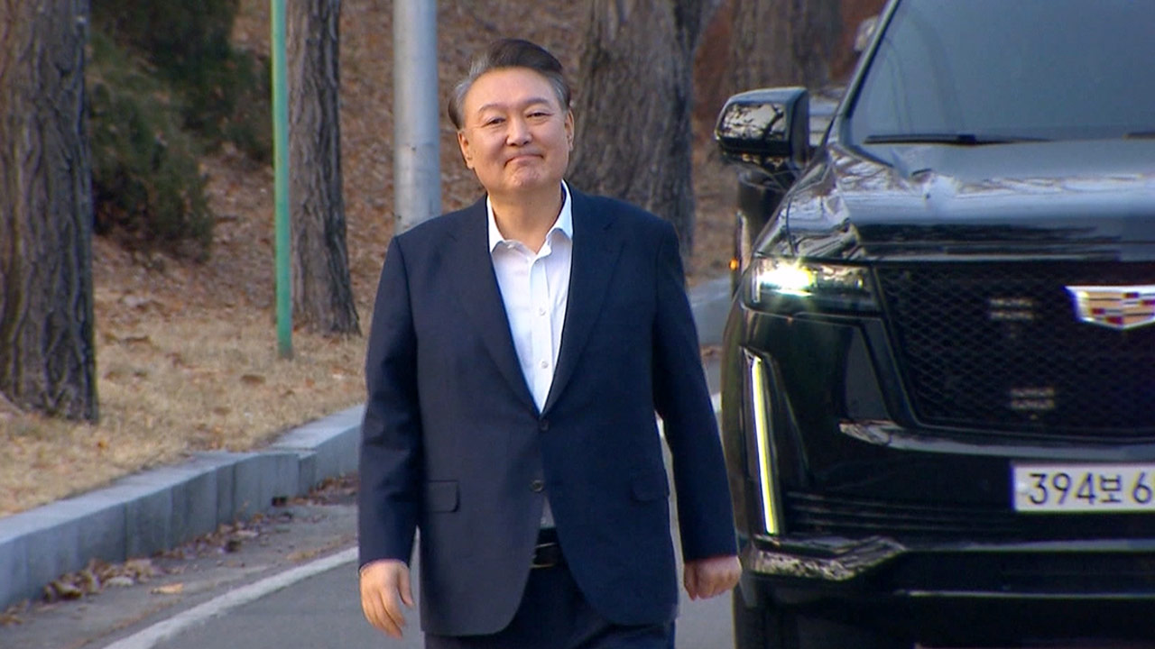 윤석열·김건희의 평행이론, '준사법기관' 검찰에 묻는다 [서초동M본부]