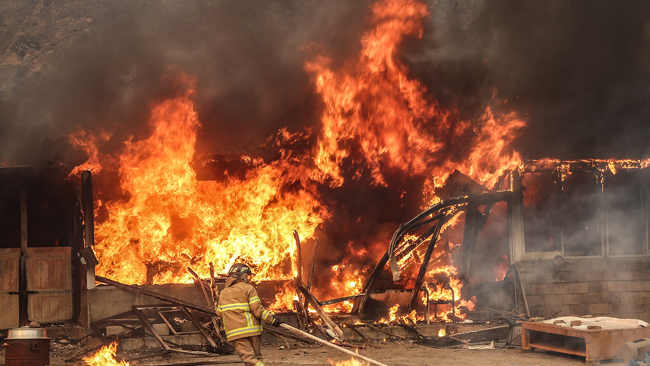 소방청, 의성 산불 소방대응 단계 3단계 상향