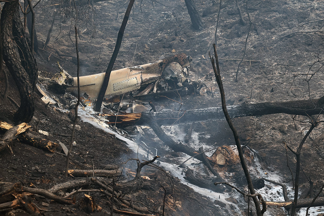 의성서 산불 진화헬기 추락, 70대 조종사 1명 사망‥30년 노후 기종