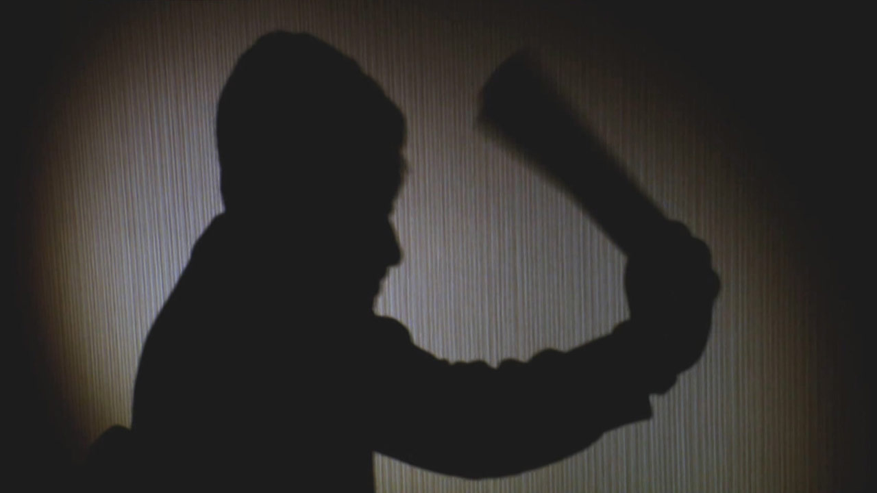 아빠에게 맞아 숨진 11살 아들‥경찰, 엄마 '학대치사 방조' 무혐의