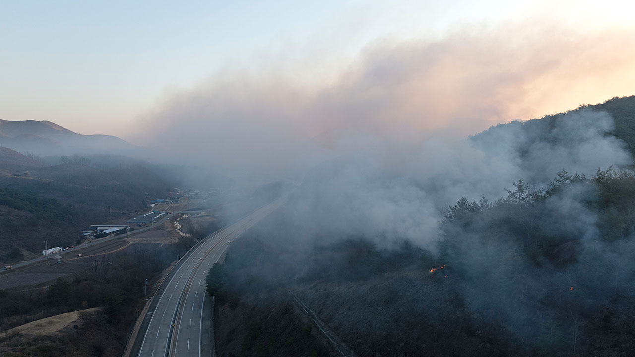 '경남·북 산불' 사망자 1명 늘어 총 30명‥구호성금 554억 원 모여