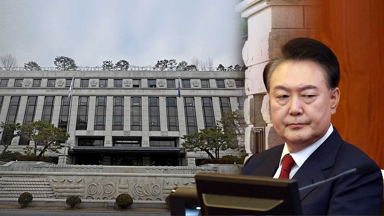 尹 대리인단 "대통령, 탄핵심판 선고일 출석 여부 미정"