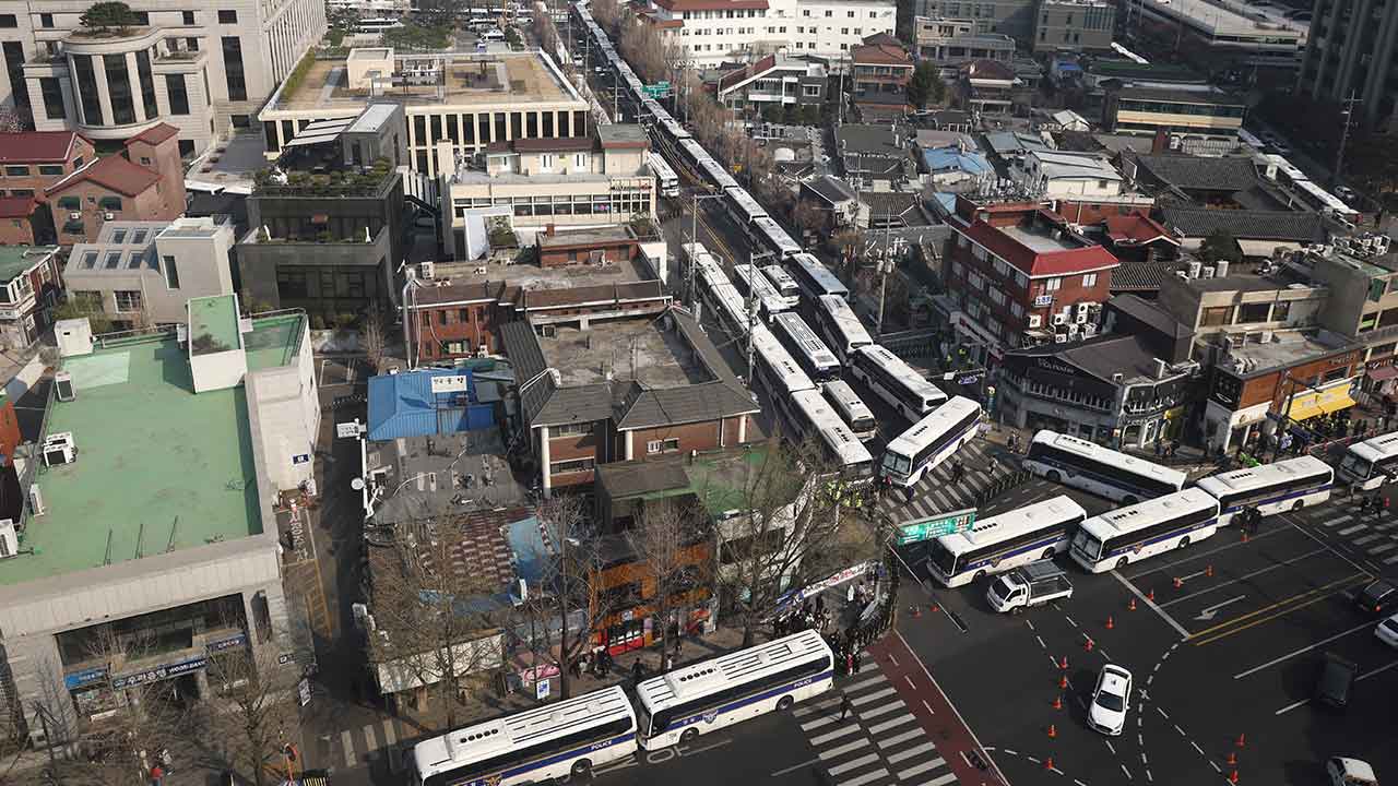 탄핵심판 선고일 안국역 폐쇄‥종로 3가역도 일부 출입구 차단