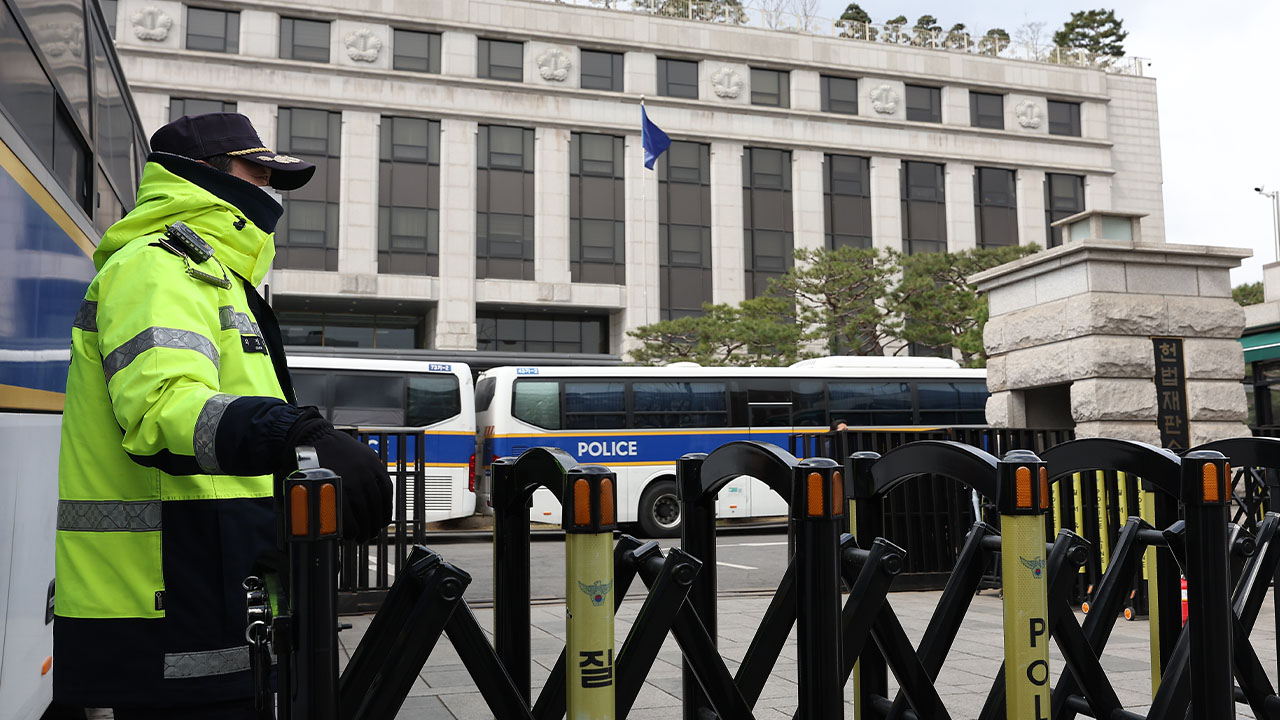 탄핵선고 하루 앞으로‥경찰, 서울 '을호비상' 발령