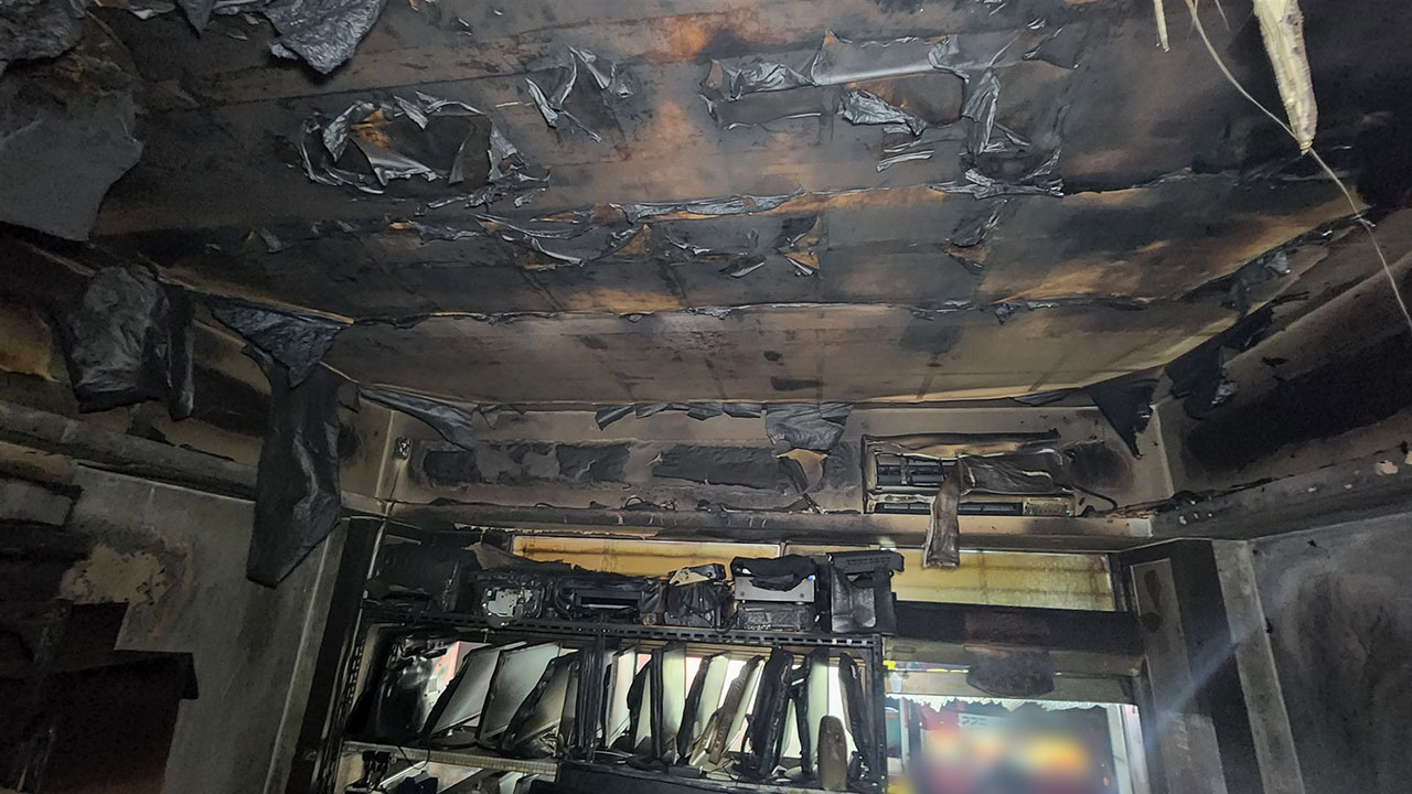 경기 성남 컴퓨터 수리점 화재‥인명피해 없어