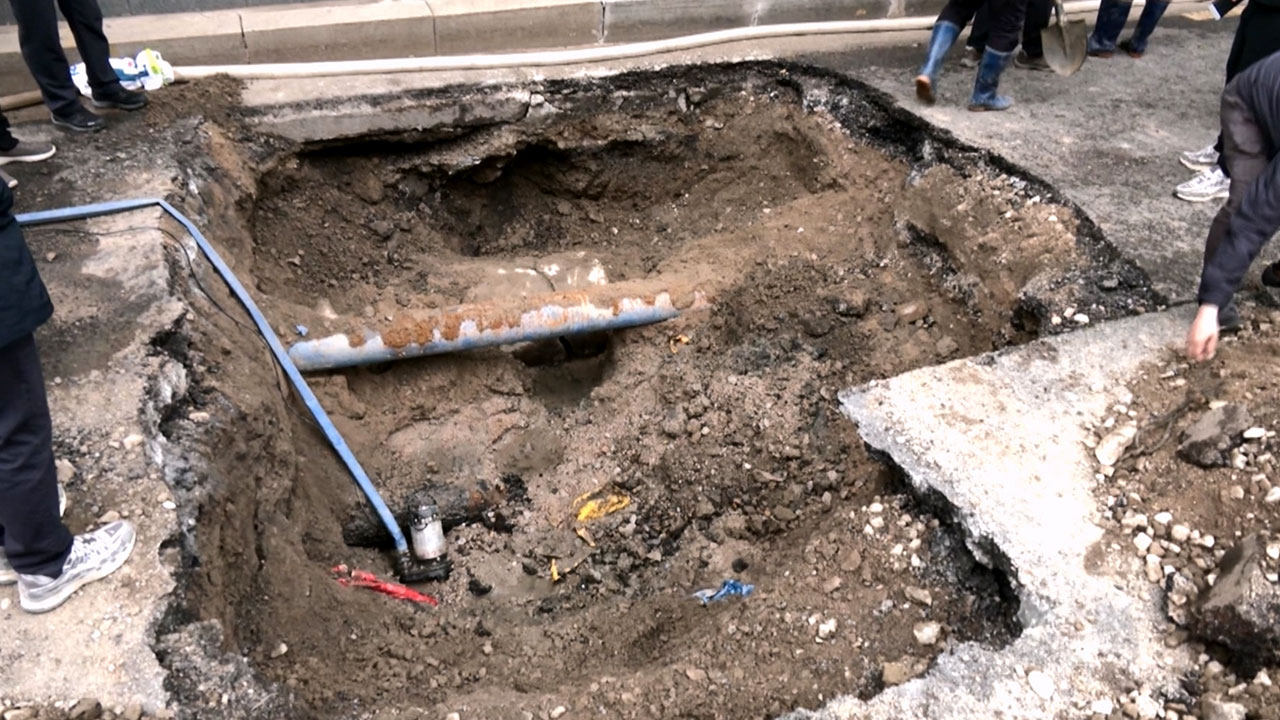 서울 애오개역 싱크홀 발생‥8시간 만에 복구