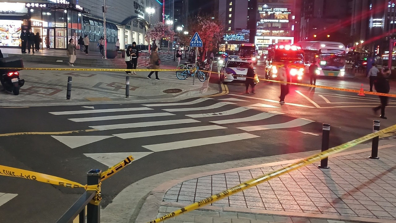 부평역 앞 폭 10cm '땅 꺼짐'‥인천시, 정밀 안전진단 실시