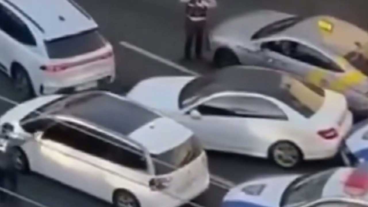 '도봉역 벤츠 난동' 40대 여성 현행범 체포