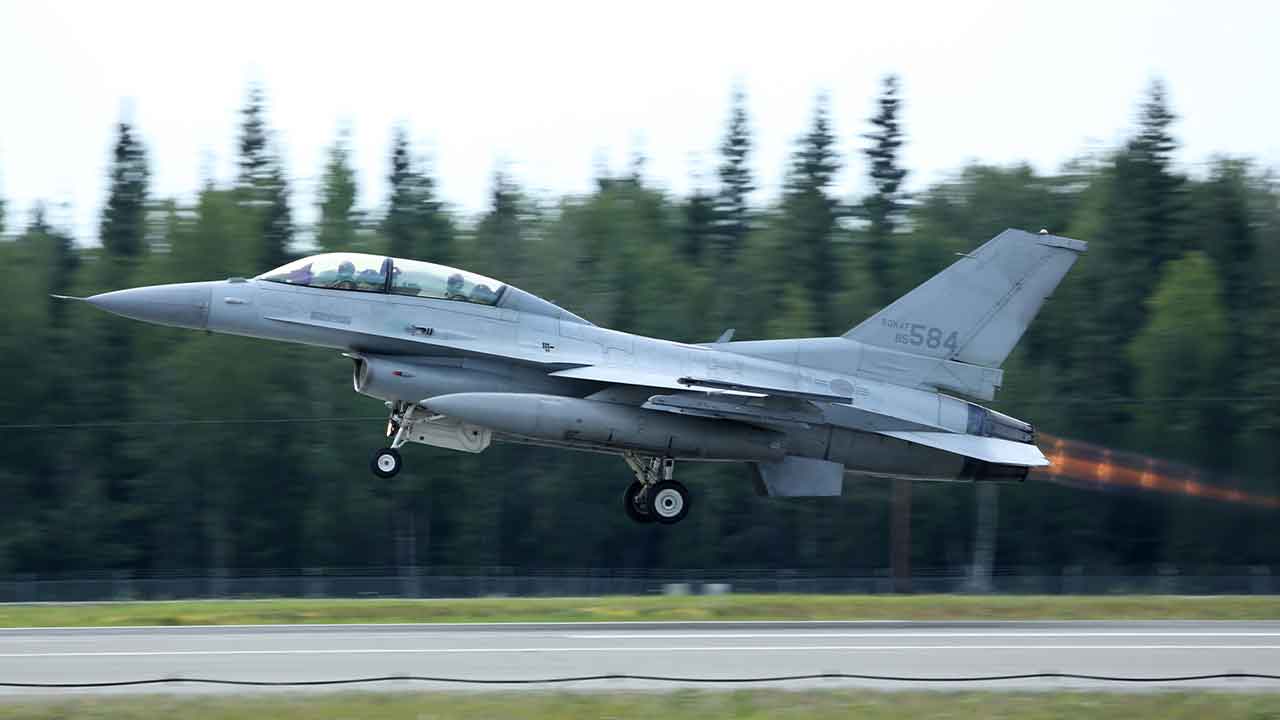 오산 공군기지 '무단촬영' 중국인 또 적발‥"대공 용의점 없어"