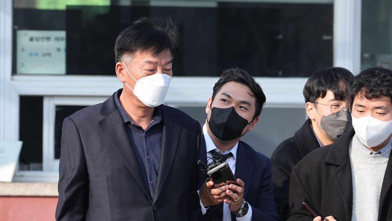 '함정비리 등 의혹' 김홍희 전 해경청장, 다음 달 22일 첫 재판