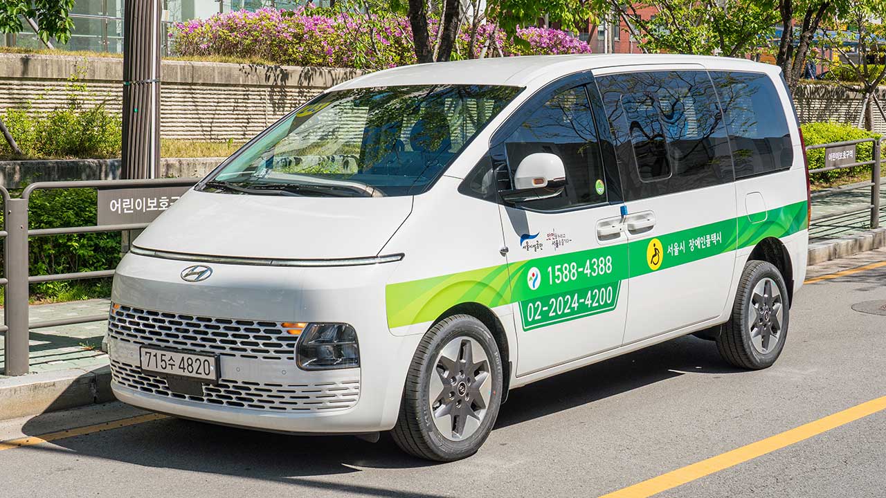 법원 "지적장애인 콜택시 혼자 못 타게 하면 차별"