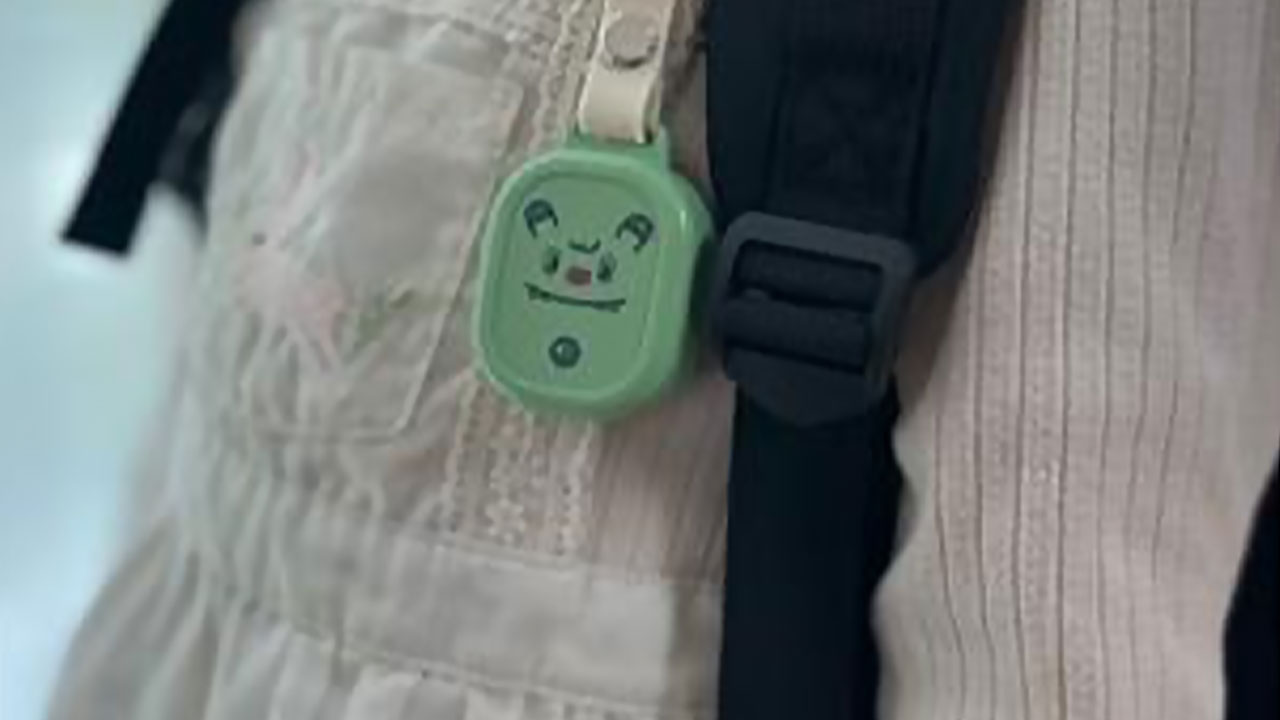 '초등학생 휴대용 안심벨' 서울 초등학교 5백 곳 신청‥보급 시작