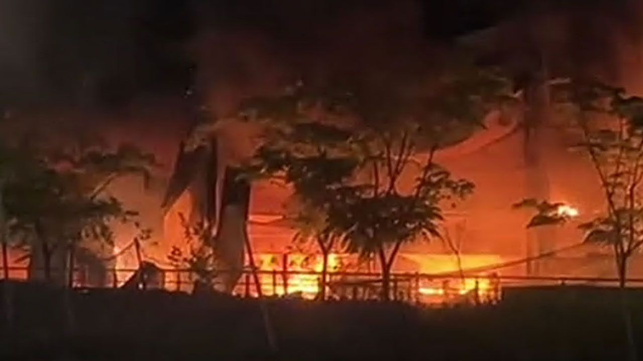 경기 수원서 세차장 화재건물 한 동 모두 타