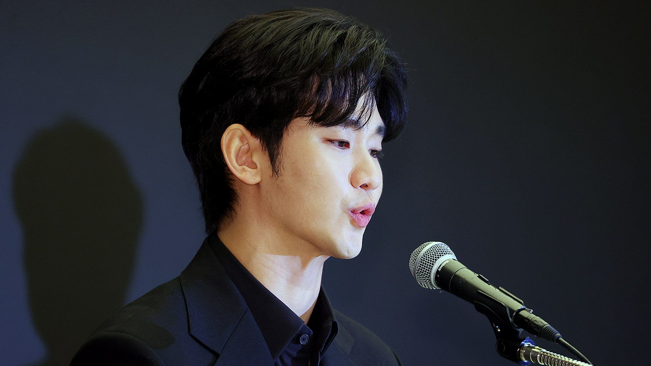 김수현 측, 가세연·김새론 유족 명예훼손 혐의 추가 고소