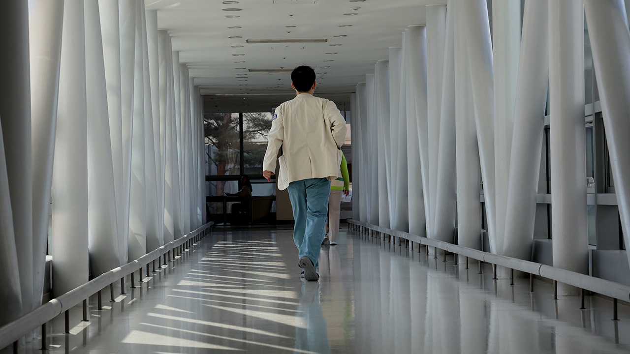 복지부, 내일부터 사직 전공의 추가 모집‥수련 특례 적용 