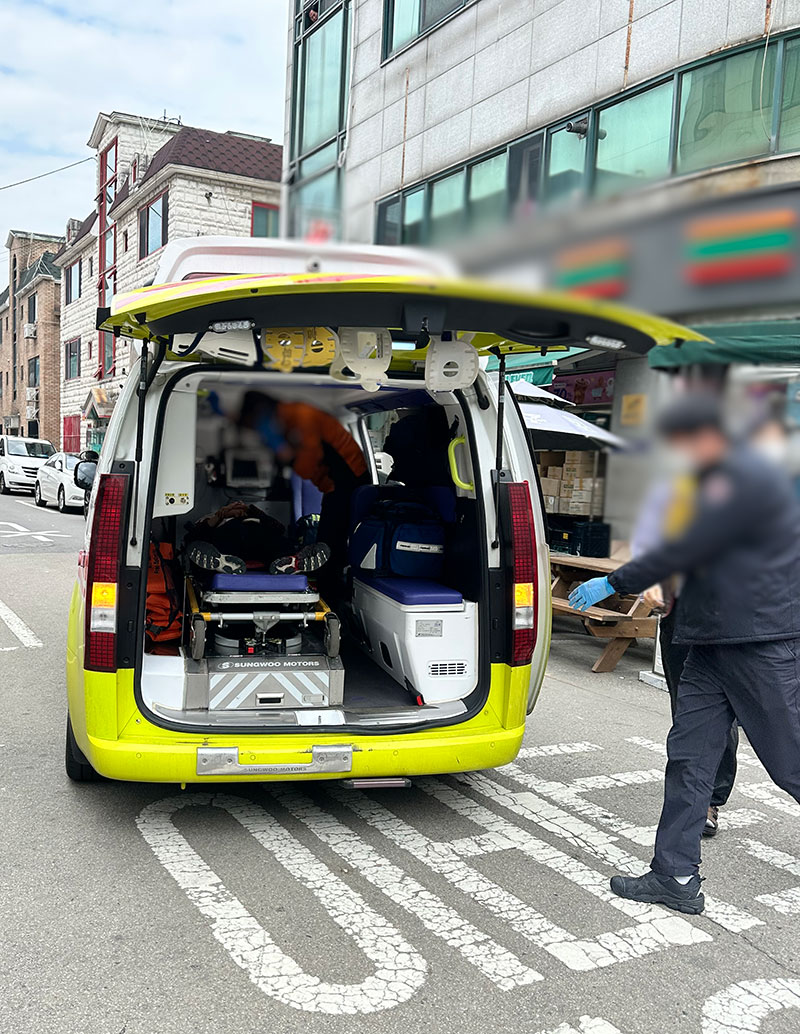 [단독] 시흥시 편의점서 흉기 휘두른 남성‥인근 탁구장서도 흉기 휘두르고 도주