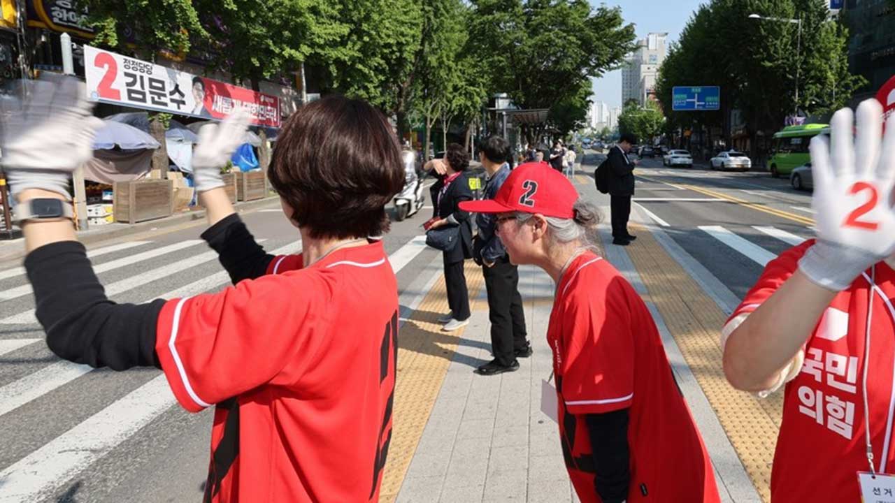 경찰, 김문수 후보 선거운동원 폭행한 40대 체포
