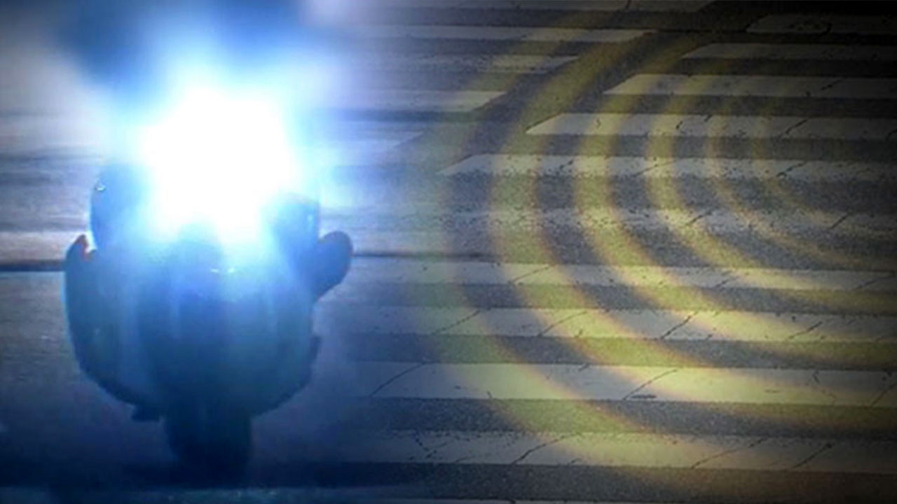 충남 서산에서 승합차가 오토바이 추돌‥1명 부상