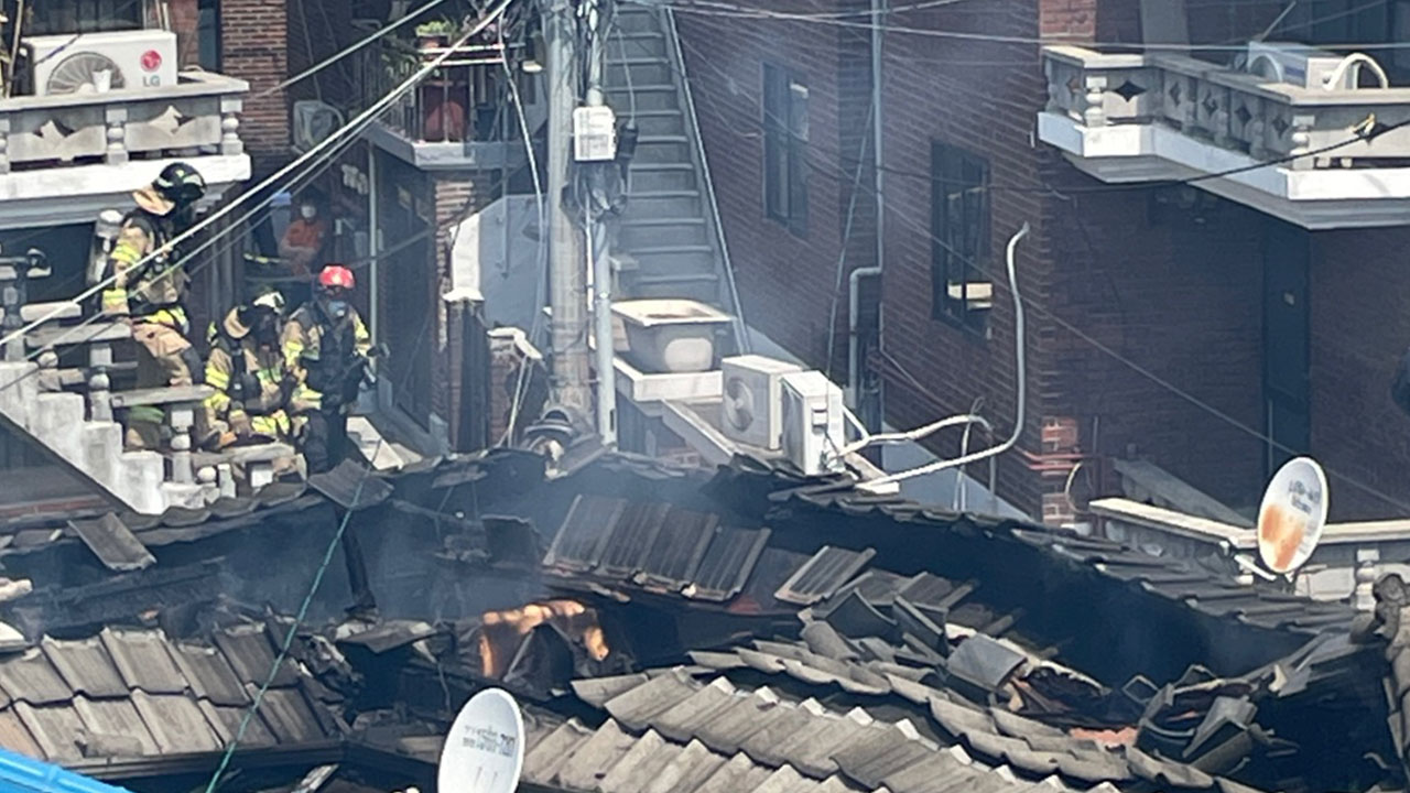 서울 구로동 주택에서 불‥다친 사람 없어