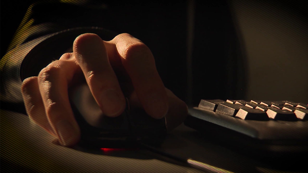 아주대 커뮤니티 '이재명 흉기 테러 청부 글' 게시자 경찰 자수