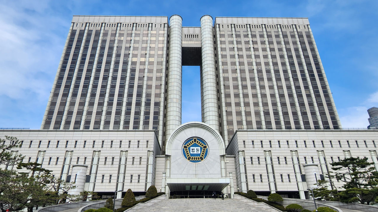 '바카라 사이트 무마 대가 억대 금품수수 의혹' 현직 경찰 간부 구속
