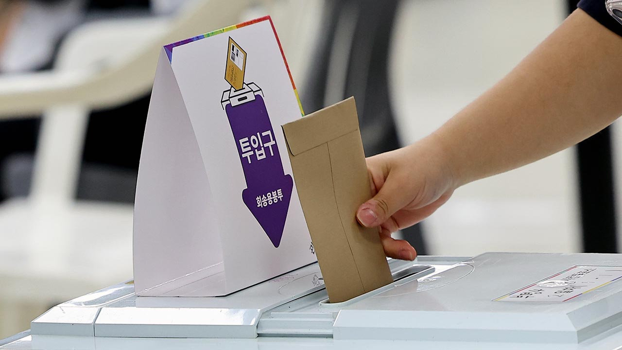 "온라인바카라 선관위 도장 찍어"‥인천서 투표 신고 32건 접수