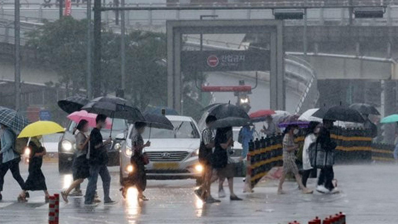 [날씨] 남부지방 낮기온 올라 더워‥강원 소나기