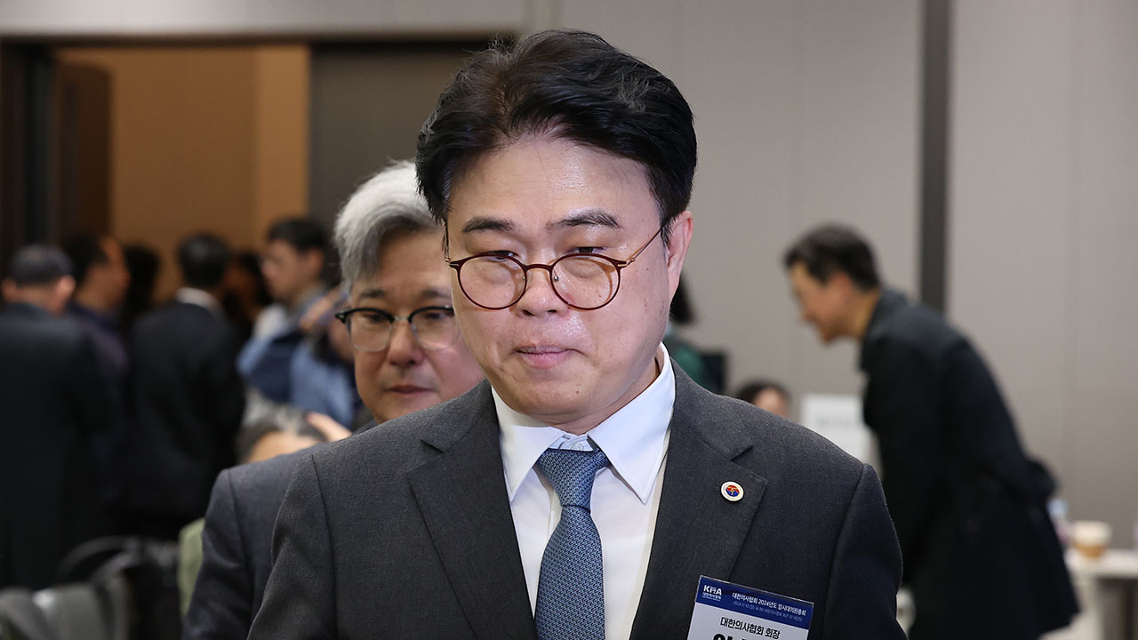 "대법관 자리로 판사 회유" 주장‥임현택 전 의협 회장 검찰 송치