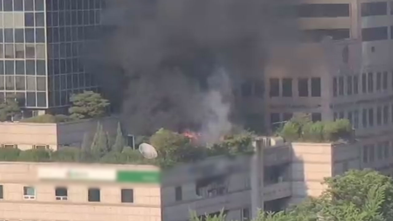 서울 양천구 기독교방송 사옥 옥상서 불‥인명피해 없어