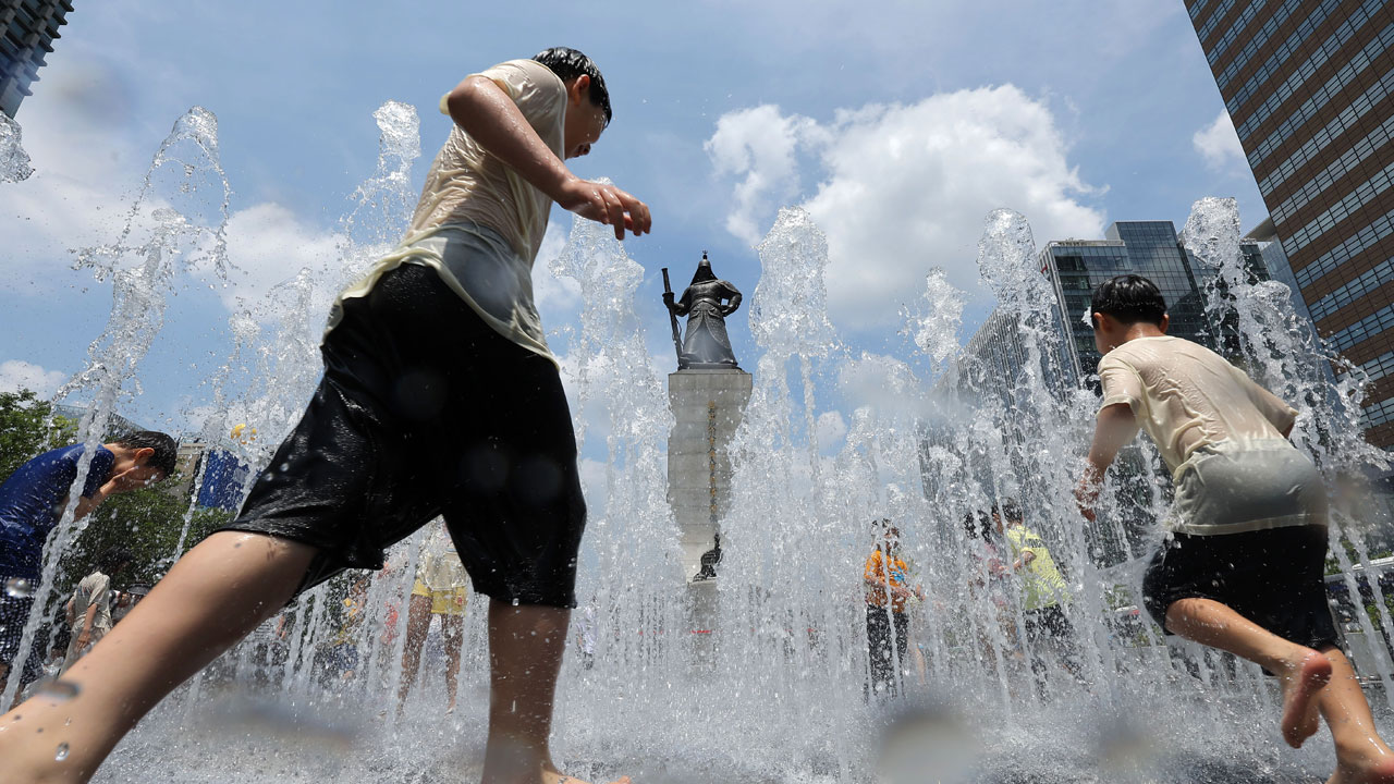 [날씨] 낮 체감온도 31도 이상‥오후부터 맑아져