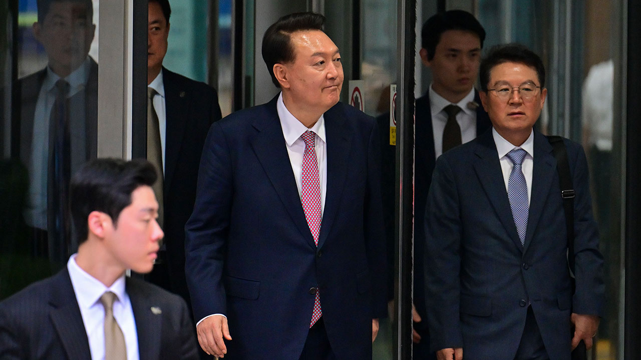 윤 전 대통령 측, 경찰 2차 소환 불응 의견서 제출‥"정당한 사유 없는 소환"