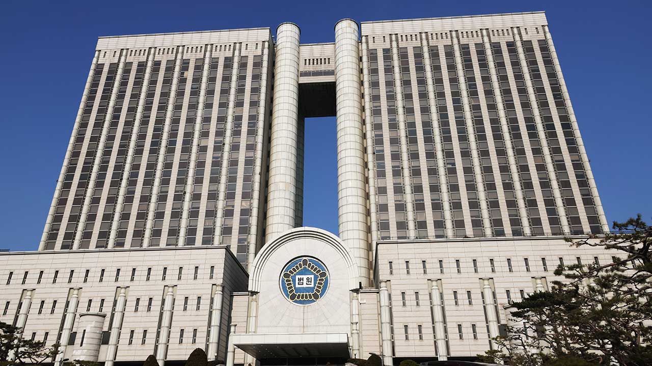 '의료계 블랙리스트' 퍼뜨린 사직 전공의, 1심 징역 3년