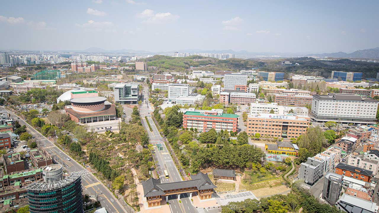 보안 소홀로 개인정보 털린 전북대·이화여대‥과징금 제재