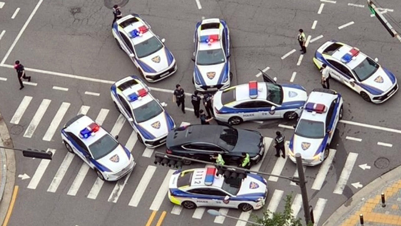 순찰차 6대 들이받으며 도주극 펼친 50대 운전자 검거