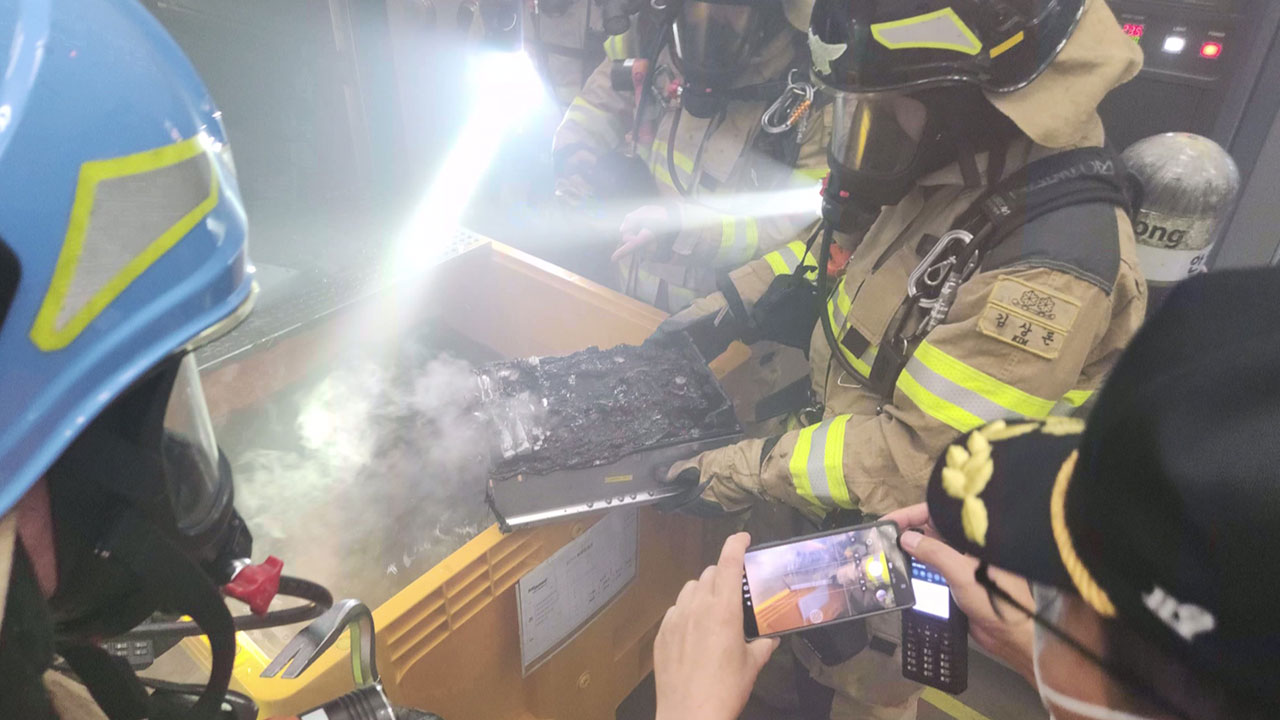 경기 안양 배터리공장서 화재78명 대피