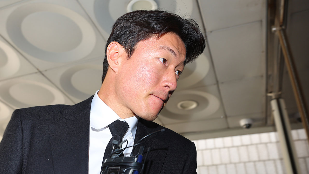 '불법촬영 혐의' 황의조 피해자 측, 2심서 "공탁했다고 용서 말라"