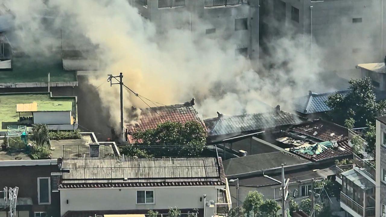 서울 성북구 장위동 단독주택서 불‥약 3시간 만에 꺼져