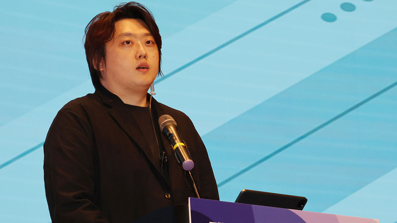 박단 전공의 대표 "실망만 안겨‥모든 직 내려놓겠다" 사퇴 의사