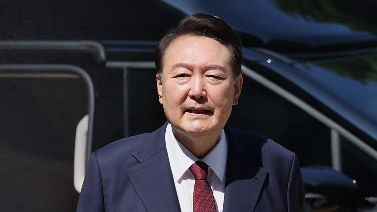 尹 측, 내란 특검 체포영장 청구에 "절차 위반·방어권 침해"