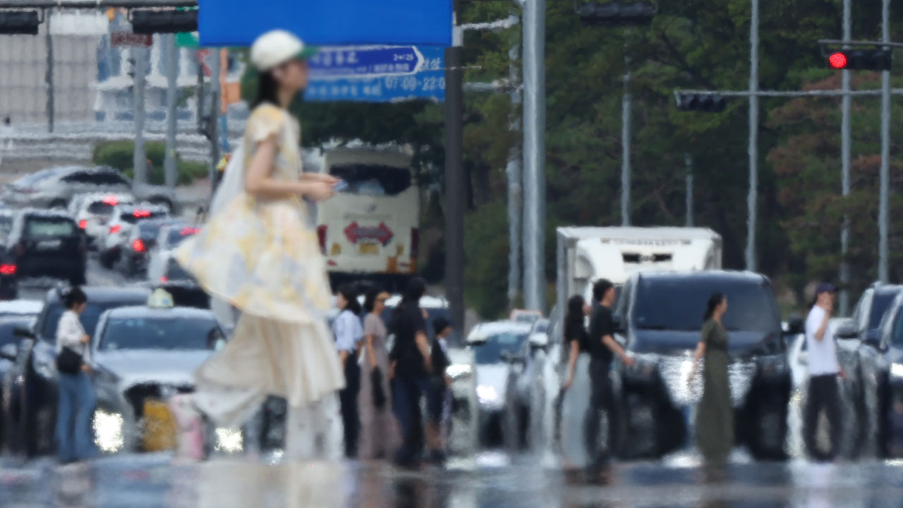 [날씨] 무더위 기승‥수도권은 약한 비