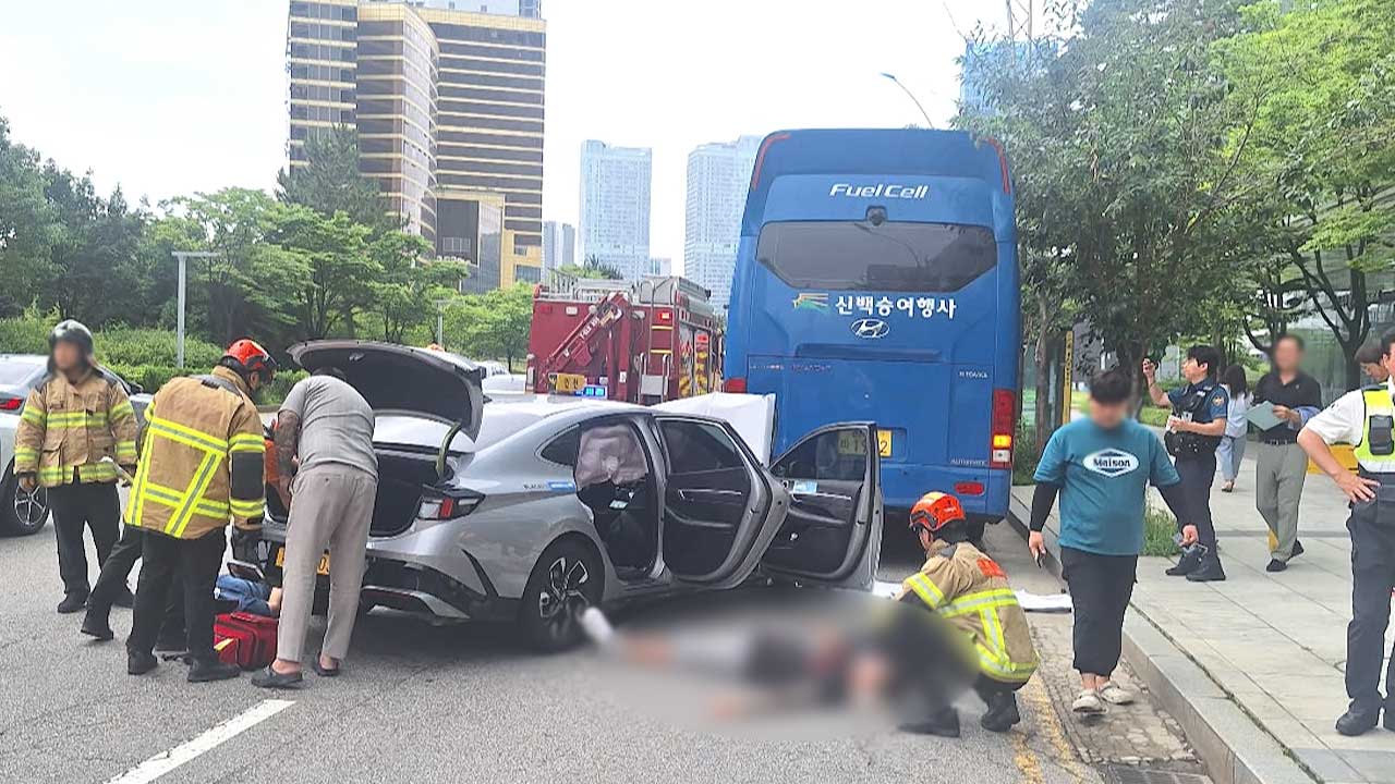 70대 기사가 몰던 택시, 승용차·버스 잇달아 추돌‥5명 다쳐