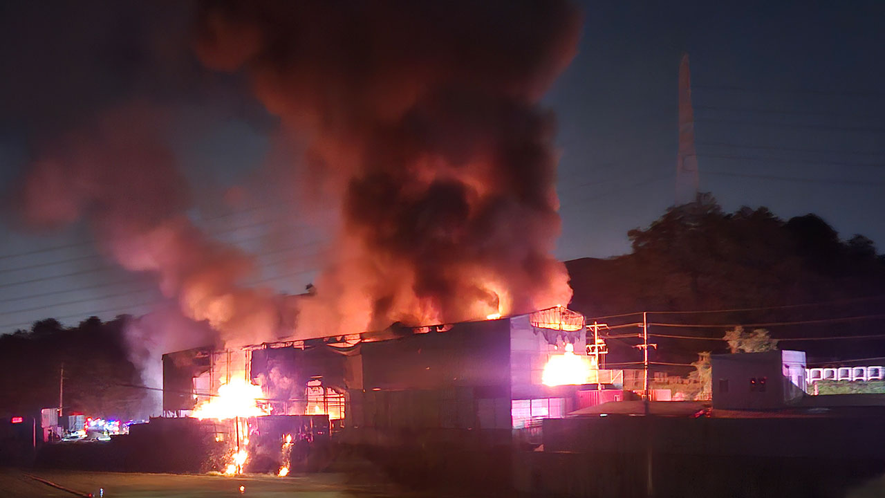 경기 화성시 자원순환시설 불.. 발생 11시간 만에 초진