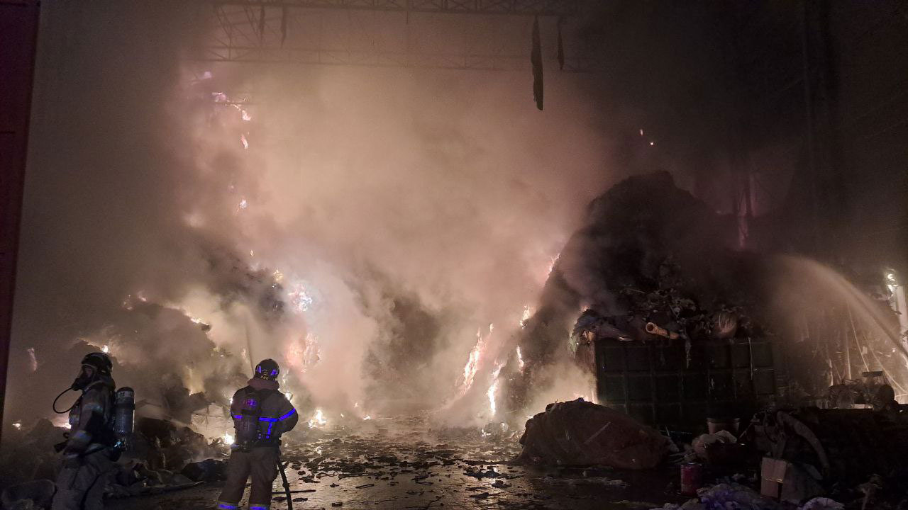 경기 화성시 자원순환시설 불‥30시간 만에 완진