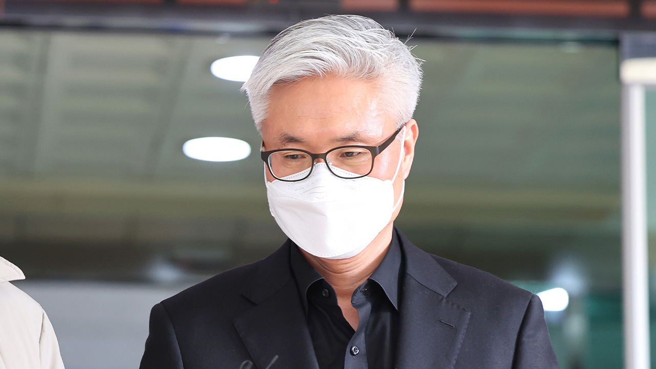 '이태원 핼러윈 자료 삭제' 서울경찰청 전 정보부장 징역 6개월