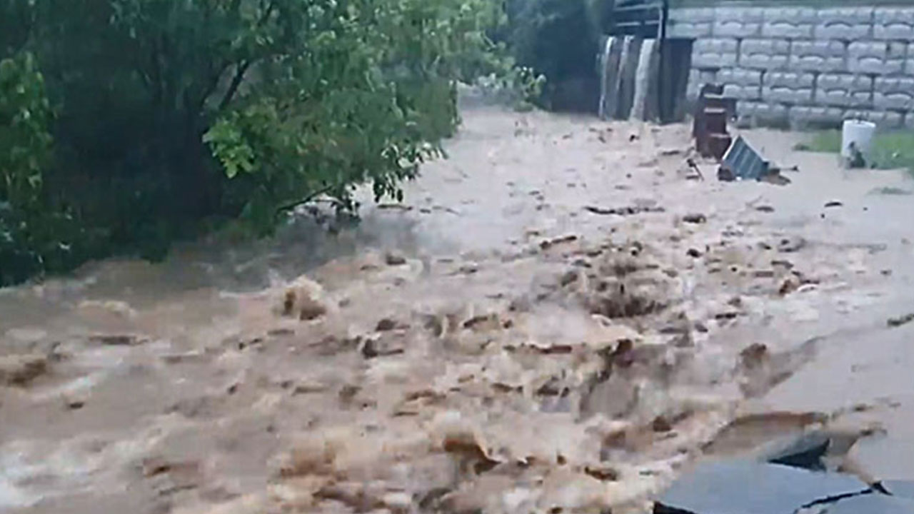 폭우에 충남서 79세대·116명 대피‥중대본 2단계 격상