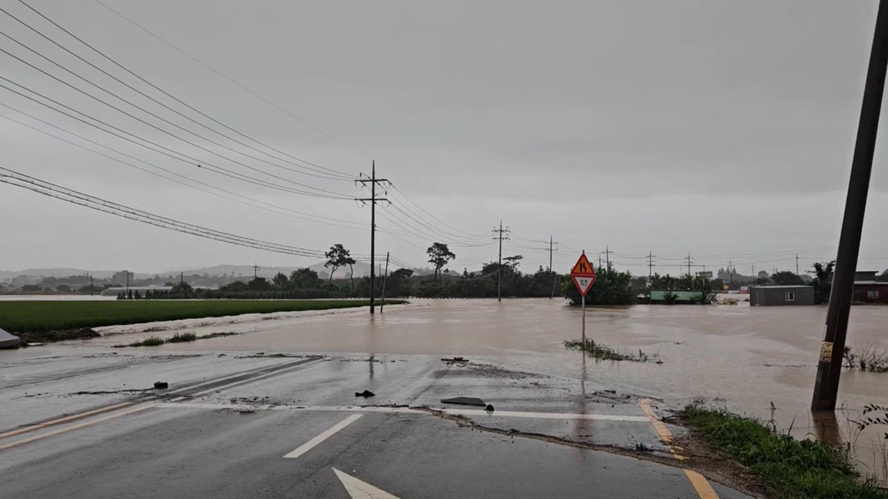 충남 서산·당진서 폭우에 차량·주택 침수‥3명 사망