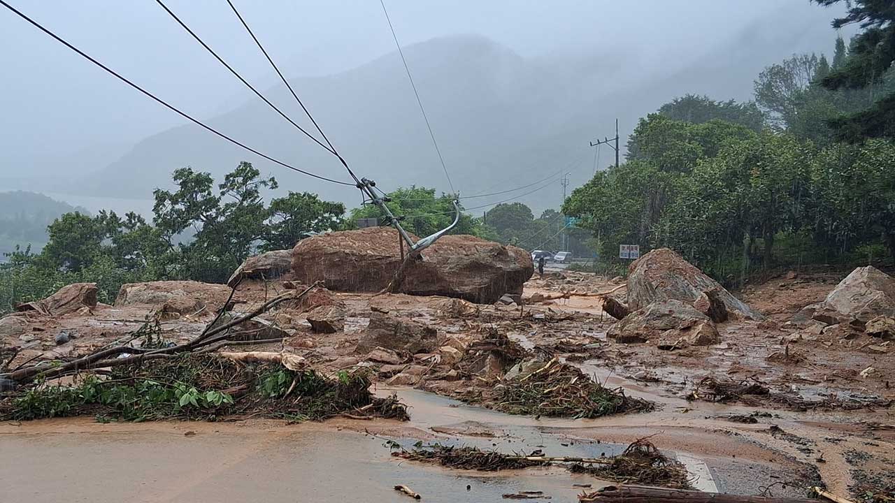 한전 "경남 산청·합천 산사태·폭우로 일부 지역 정전"